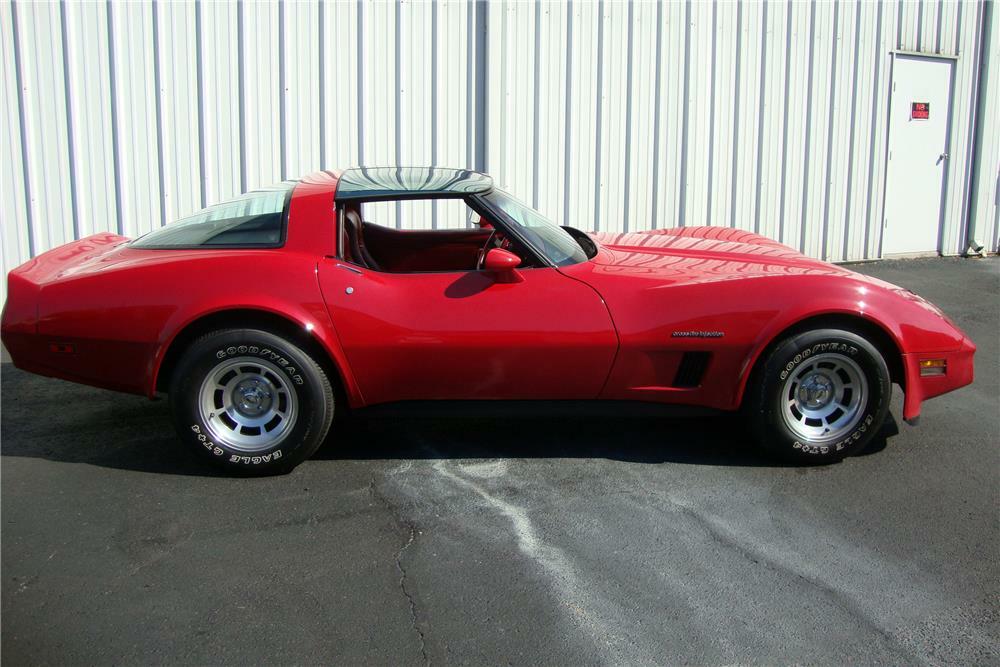 1982 CHEVROLET CORVETTE - Side Profile - 184234