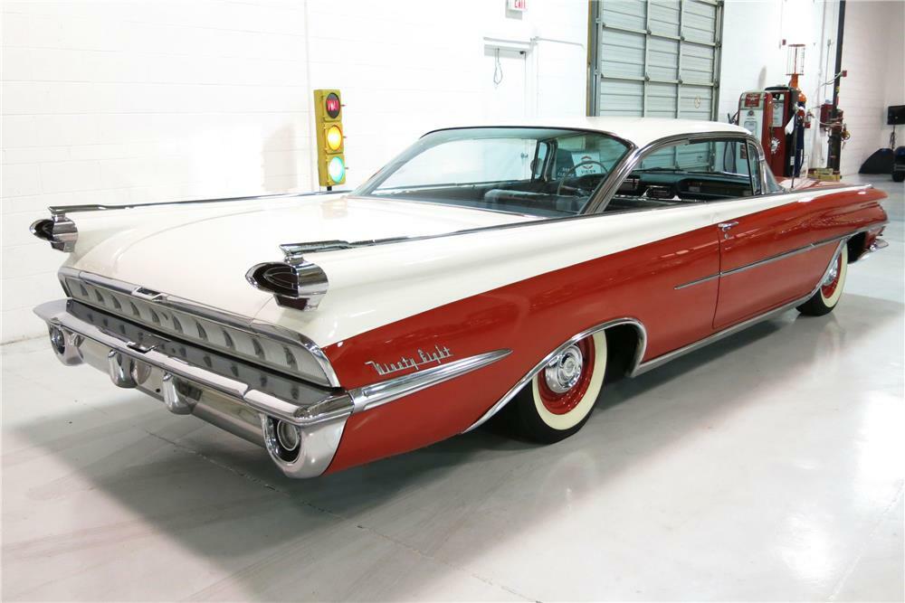 1959 OLDSMOBILE HOLIDAY 98 - Rear 3/4 - 184432
