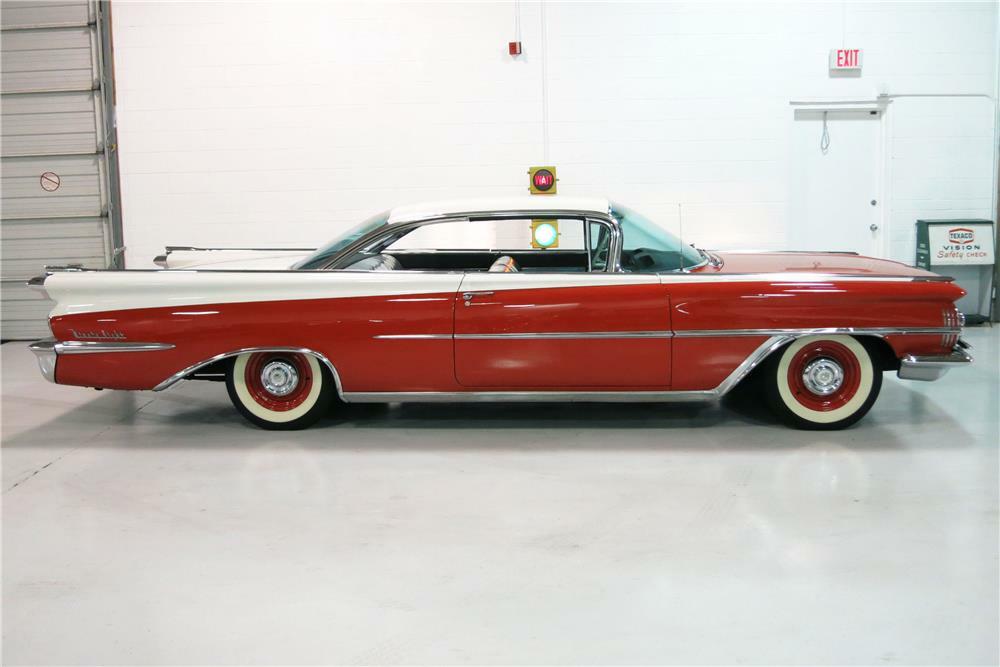 1959 OLDSMOBILE HOLIDAY 98 - Side Profile - 184432