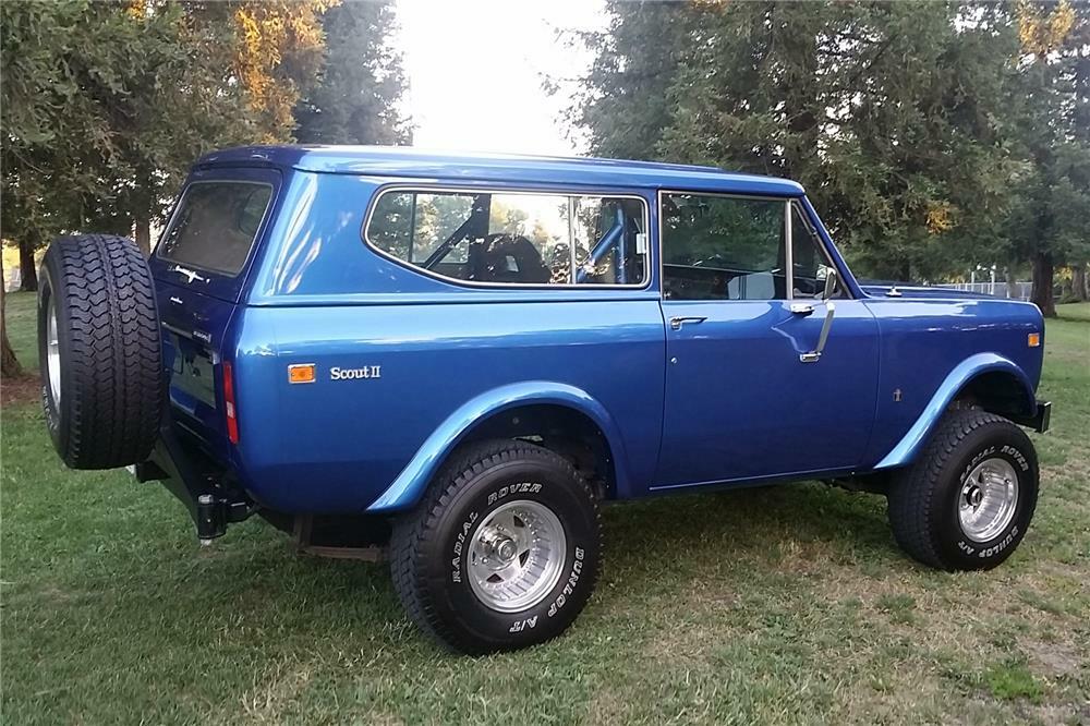 1972 INTERNATIONAL SCOUT II CUSTOM SUV - Rear 3/4 - 185558