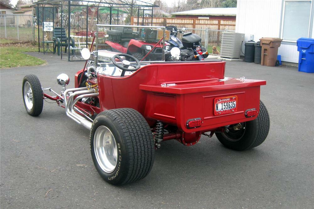 1923 FORD T-BUCKET ROADSTER - Rear 3/4 - 185598