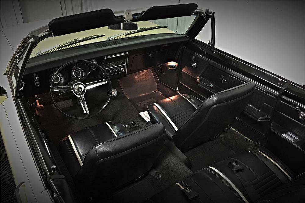 1967 CHEVROLET CAMARO CONVERTIBLE - Interior - 185652