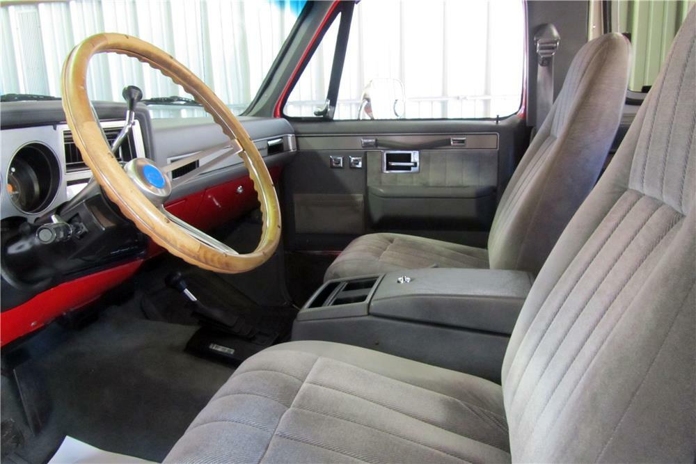 1990 CHEVROLET BLAZER 4X4 - Interior - 185750