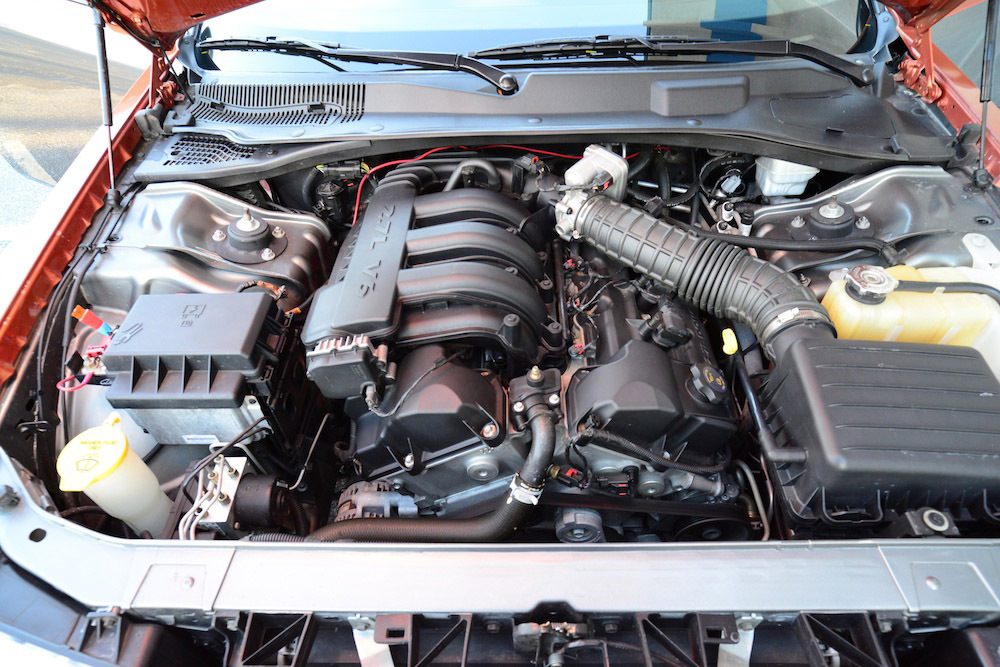 2005 DODGE MAGNUM CUSTOM STATION WAGON - Engine - 185770