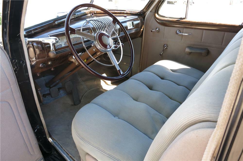 Buick Roadmaster 1955 салон