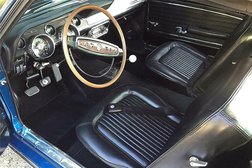 1968 FORD MUSTANG GT FASTBACK - Interior - 186856
