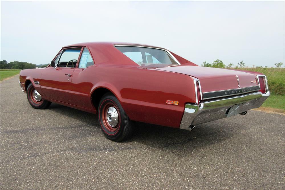 1966 OLDSMOBILE 442 - Rear 3/4 - 186917