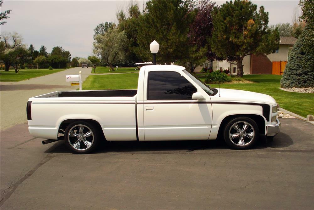 1993 CHEVROLET C1500 CUSTOM PICKUP - Side Profile - 187117