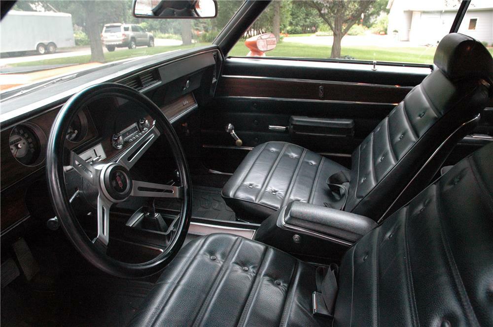 1971 OLDSMOBILE 442 W30  - Interior - 187124