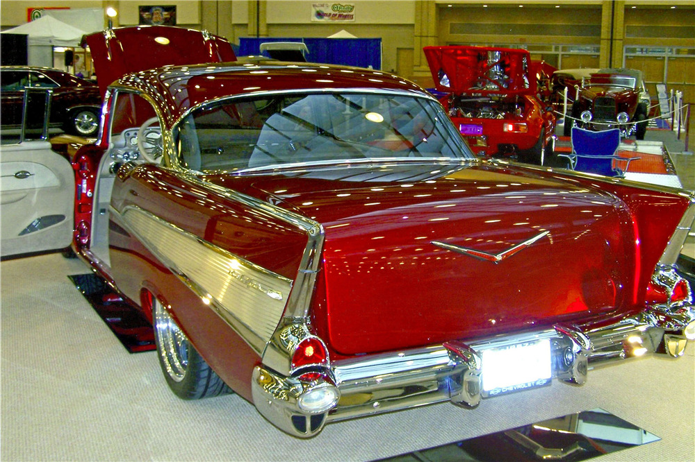 1957 CHEVROLET BEL AIR CUSTOM HARDTOP - Rear 3/4 - 187442