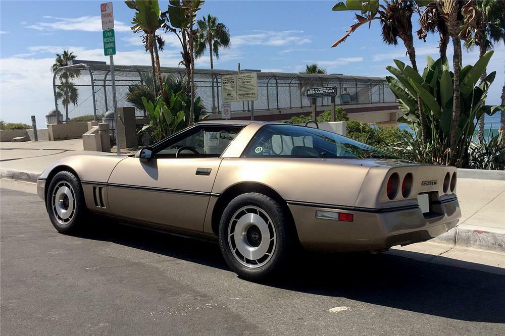 1984 CHEVROLET CORVETTE COUPE - Rear 3/4 - 188040
