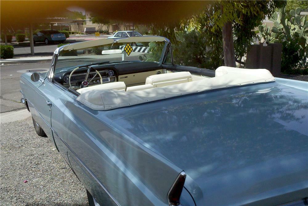 1963 CADILLAC SERIES 62 CONVERTIBLE - Rear 3/4 - 188147