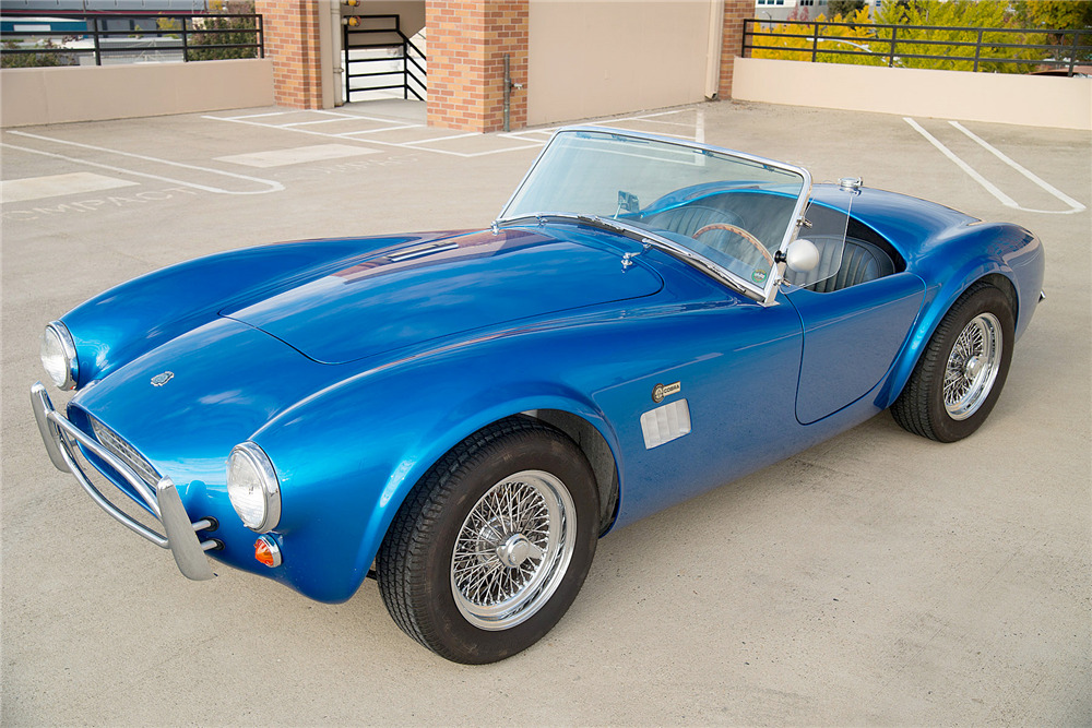 1965 SHELBY COBRA CSX 8000 ROADSTER - Front 3/4 - 188602