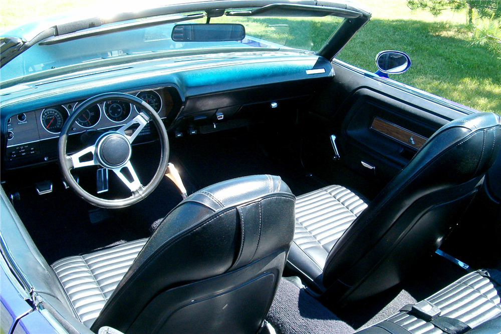 1971 DODGE CHALLENGER CUSTOM CONVERTIBLE - Interior - 188604