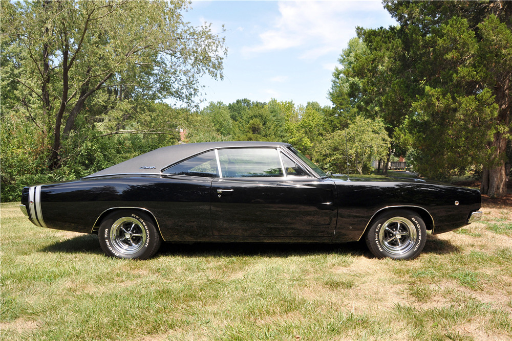 1968 DODGE CHARGER - Side Profile - 188670