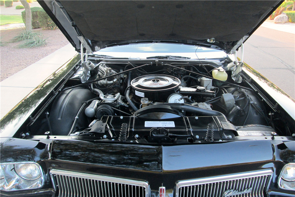 1973 OLDSMOBILE DELTA 88 ROYALE CONVERTIBLE - Engine - 188677