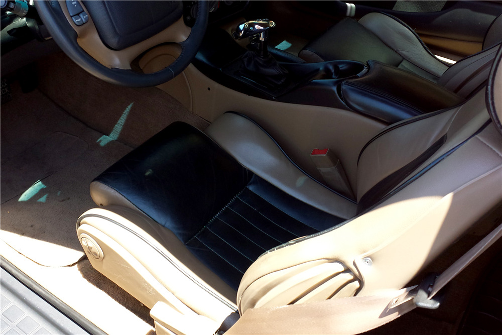 1993 PONTIAC FIREBIRD TRANS AM CUSTOM COUPE - Interior - 188757