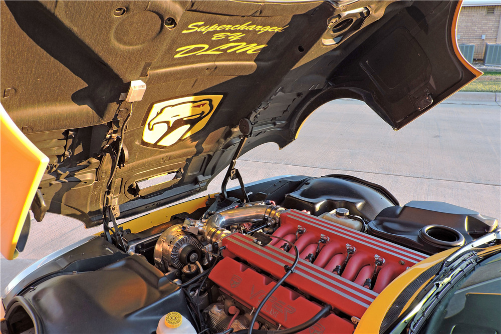 2001 DODGE VIPER GTS  - Engine - 188922