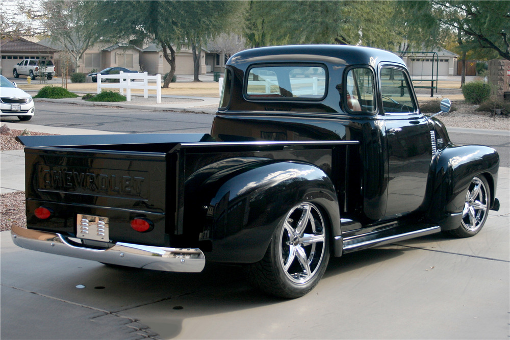 1950 CHEVROLET 3100 5-WINDOW CUSTOM PICKUP - Rear 3/4 - 189068