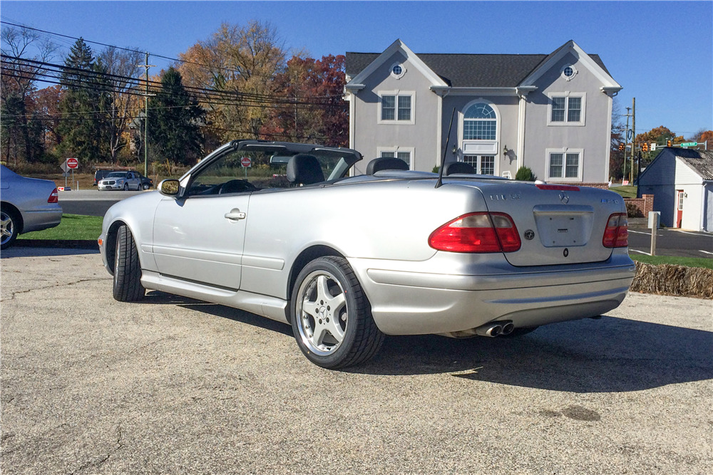 2002 MERCEDES-BENZ CLK 55 AMG CONVERTIBLE - Rear 3/4 - 189120