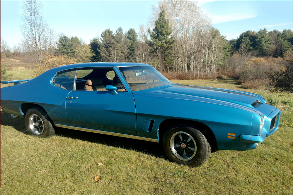 1972 PONTIAC GTO - Front 3/4 - 189171
