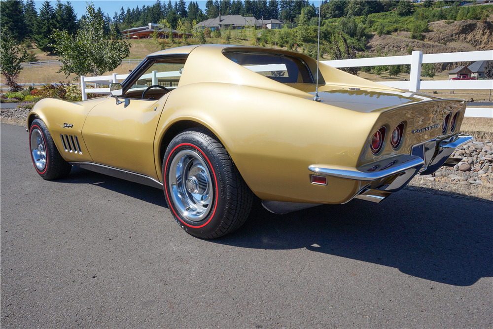 1969 CHEVROLET CORVETTE - Rear 3/4 - 189357