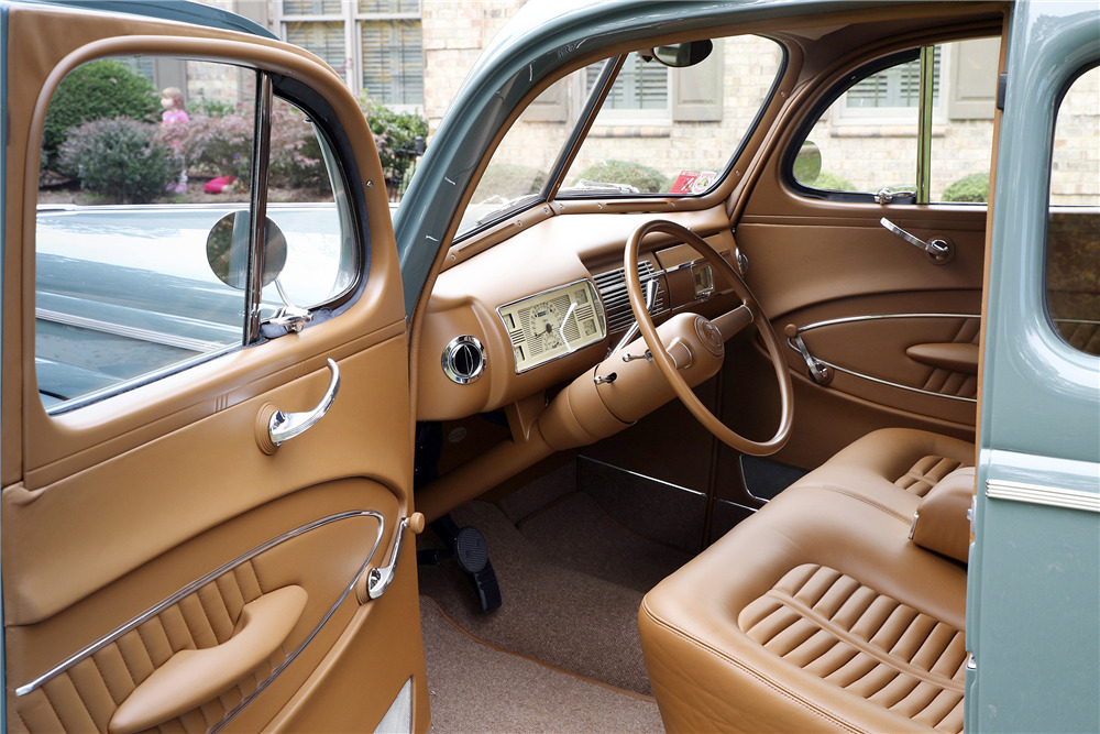 1940 FORD DELUXE CUSTOM COUPE - Interior - 189393