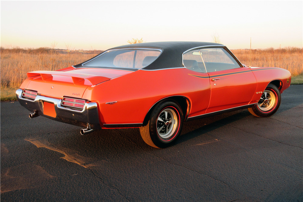 1969 PONTIAC GTO JUDGE RAM AIR III - Rear 3/4 - 189419
