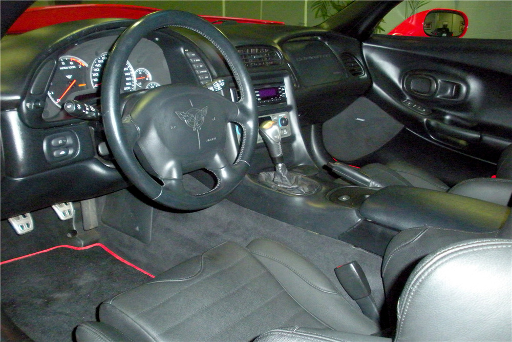1999 CHEVROLET CORVETTE CUSTOM COUPE - Interior - 189475