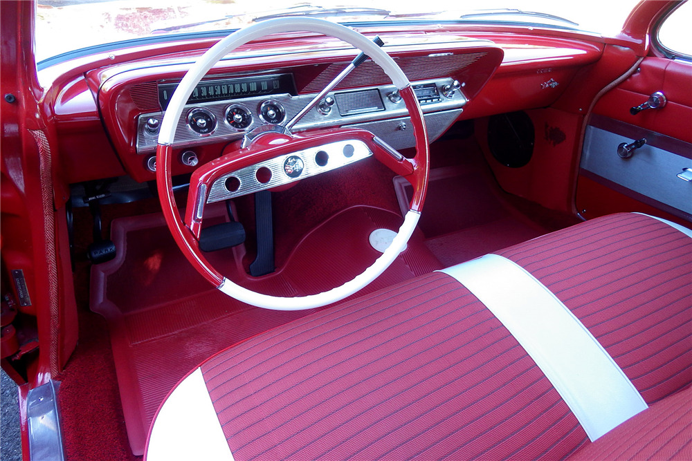 1961 CHEVROLET IMPALA - Interior - 189490