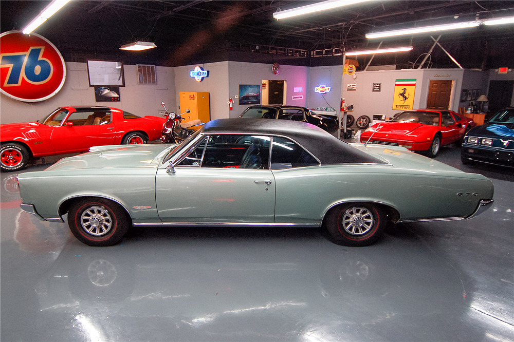 1966 PONTIAC GTO  - Side Profile - 189642
