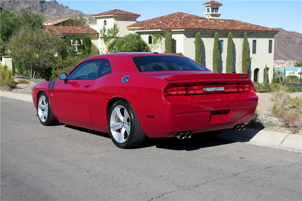 2011 DODGE CHALLENGER SRT8 392  - Rear 3/4 - 189665