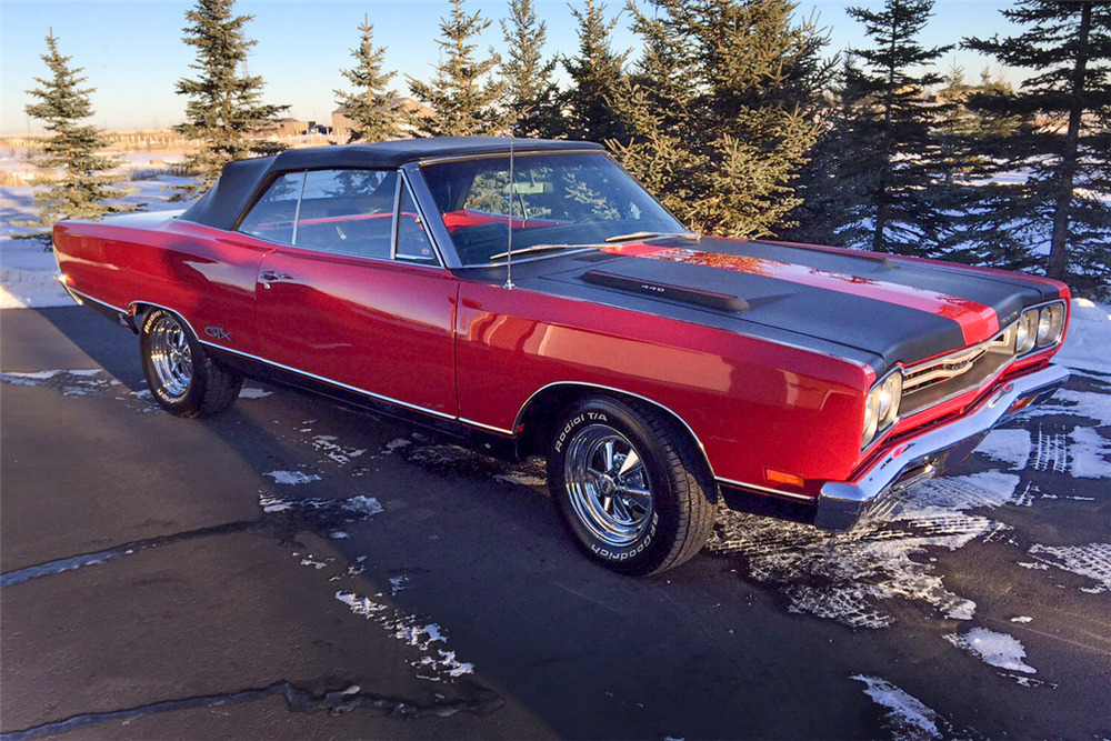 1969 PLYMOUTH GTX CONVERTIBLE - Front 3/4 - 189699