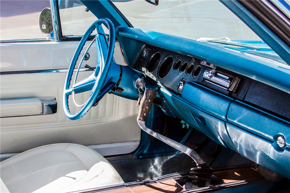 1970 PLYMOUTH ROAD RUNNER - Interior - 189702