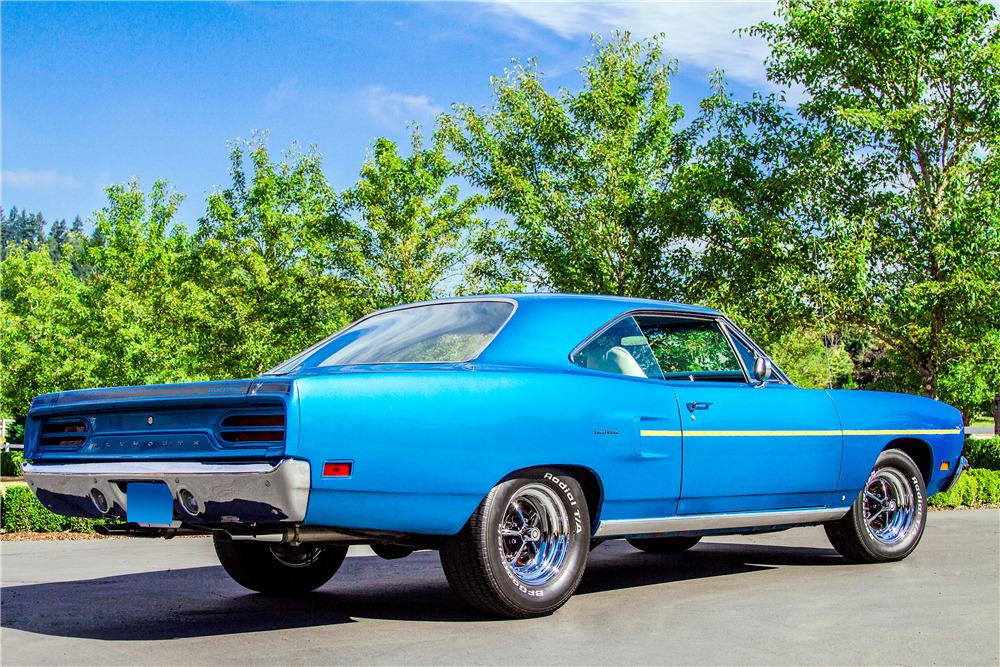 1970 PLYMOUTH ROAD RUNNER - Rear 3/4 - 189702