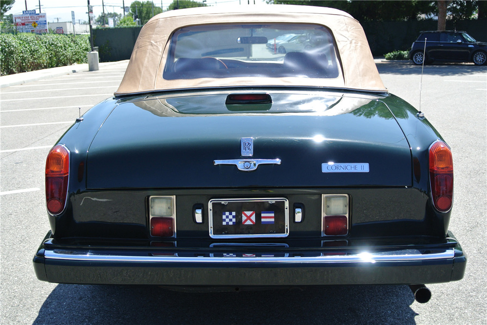 Corniche Vi Rear View 1988 ROLLS-ROYCE CORNICHE II CONVERTIBLE - Rear 3/4 - 189761