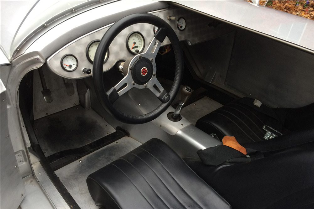 1956 MG MGA CUSTOM ROADSTER - Interior - 189790
