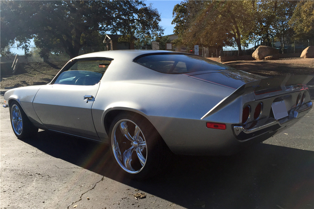 1972 CHEVROLET CAMARO SS CUSTOM COUPE - Rear 3/4 - 189823