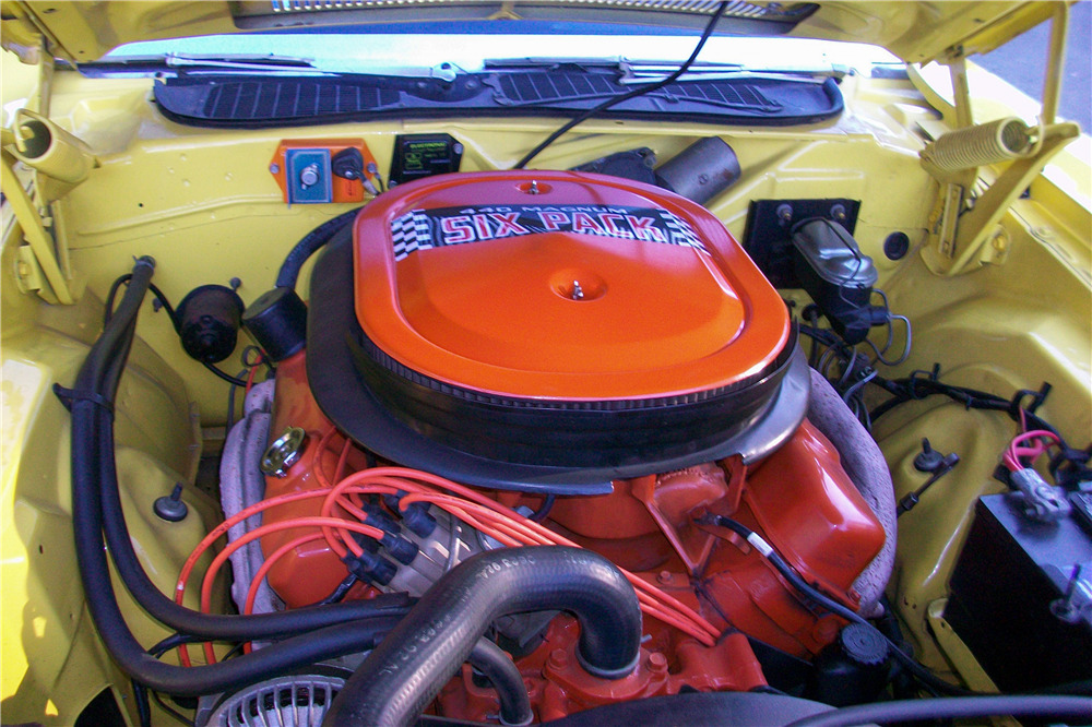 1971 DODGE CHALLENGER R/T - Engine - 189879