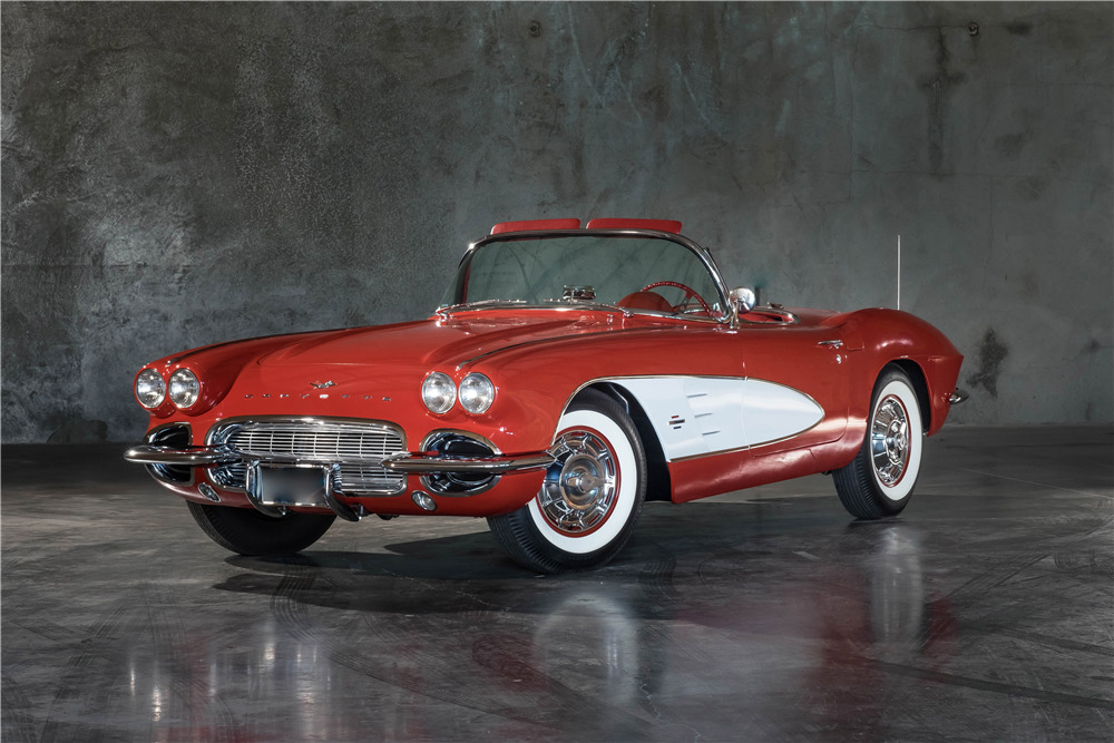 1961 CHEVROLET CORVETTE CONVERTIBLE - Front 3/4 - 189899