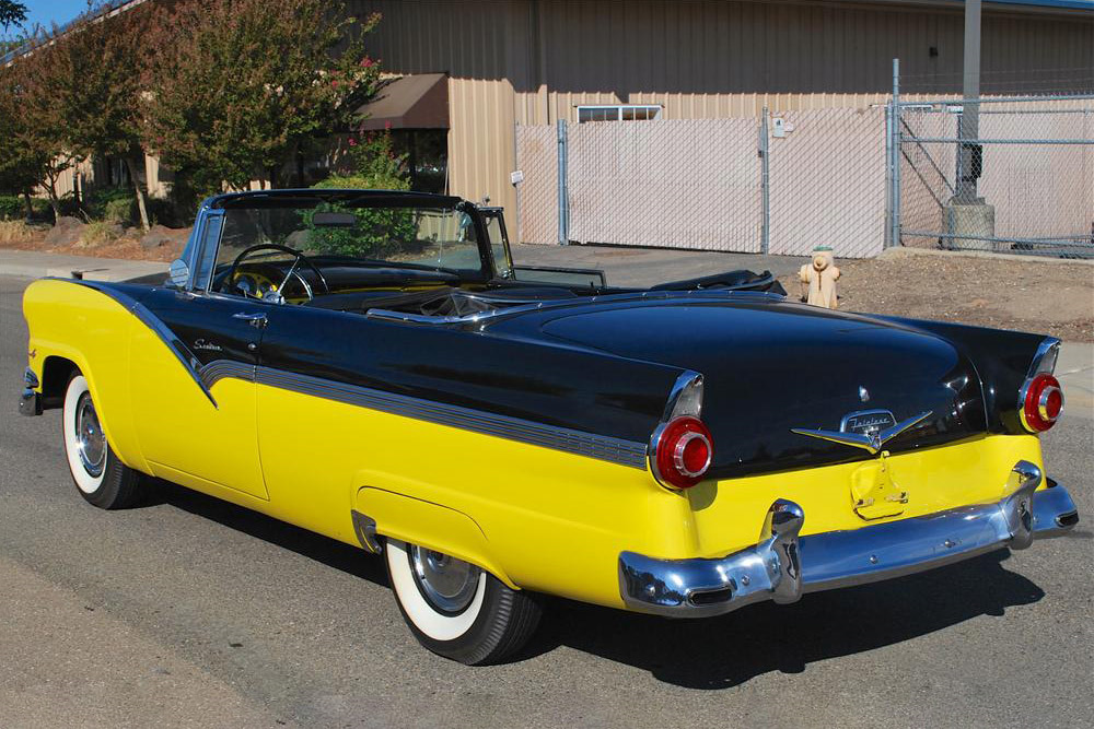 1956 FORD SUNLINER CONVERTIBLE - Rear 3/4 - 190038