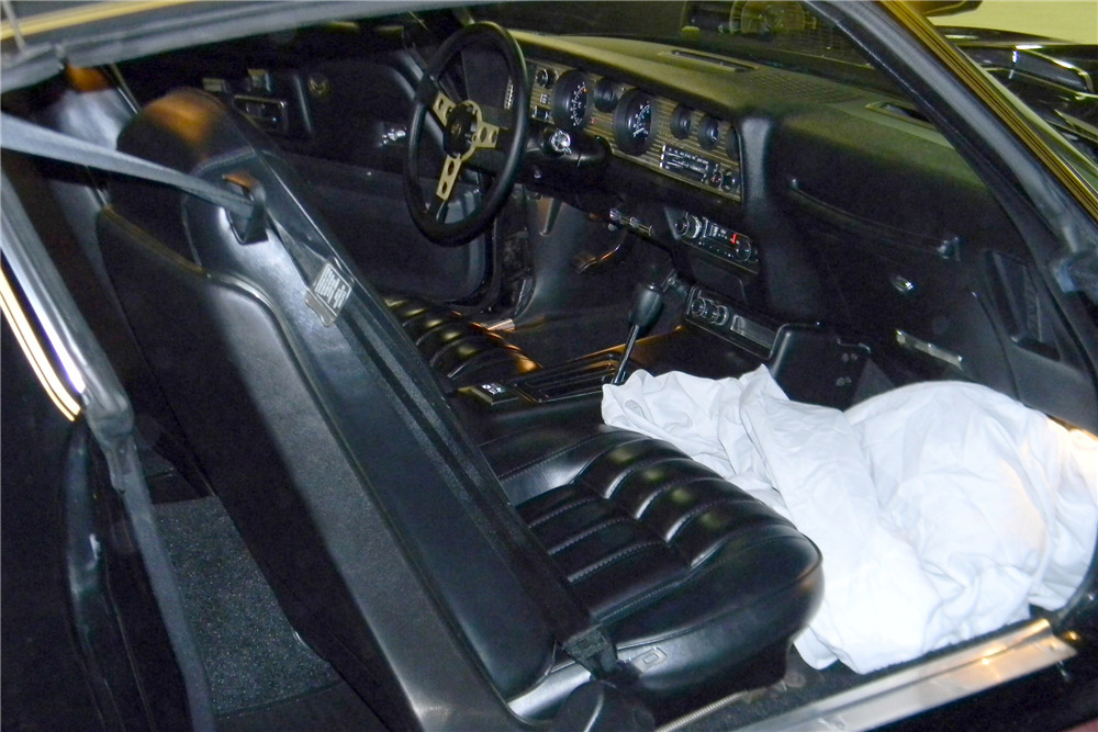 1977 PONTIAC FIREBIRD TRANS AM "SMOKEY AND THE BANDIT" PROMO CAR - Misc 3 - 190067