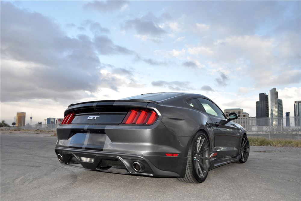 2016 FORD MUSTANG GT CUSTOM COUPE - Rear 3/4 - 190381
