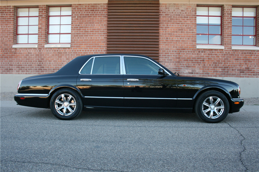 1999 BENTLEY ARNAGE 4-DOOR SEDAN - Side Profile - 190438