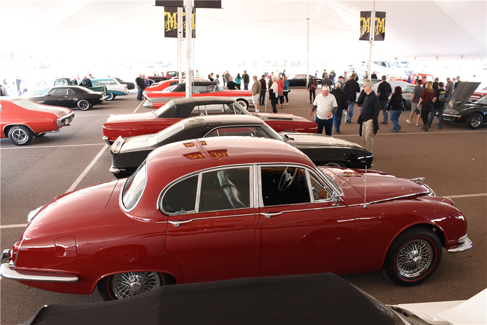 1967 JAGUAR 3.8S 4-DOOR SEDAN - Side Profile - 190633