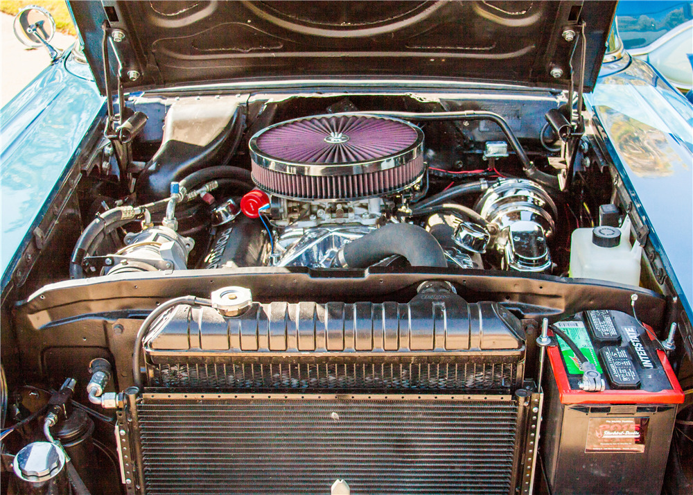 1958 PONTIAC STAR CHIEF CUSTOM SAFARI WAGON - Engine - 190957
