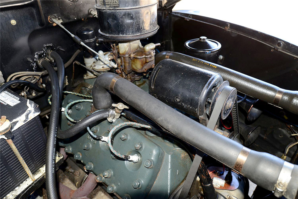 1941 FORD SUPER DELUXE CONVERTIBLE - Engine - 191141