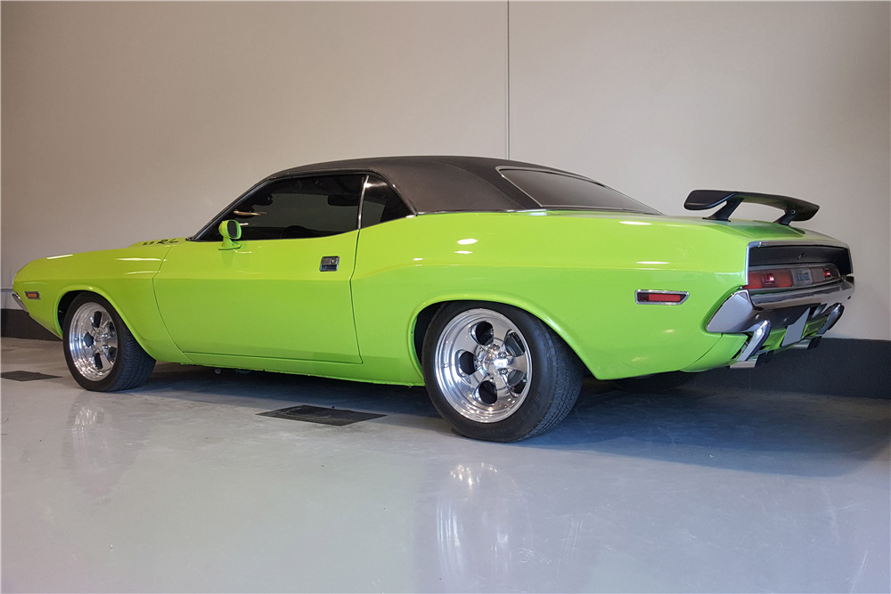 1970 DODGE CHALLENGER CUSTOM HARDTOP - Rear 3/4 - 191174