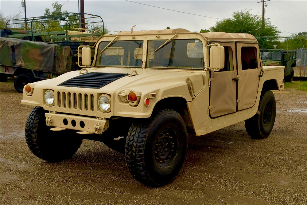 1991 AM GENERAL M998 CUSTOM 4-DOOR - Front 3/4 - 191288