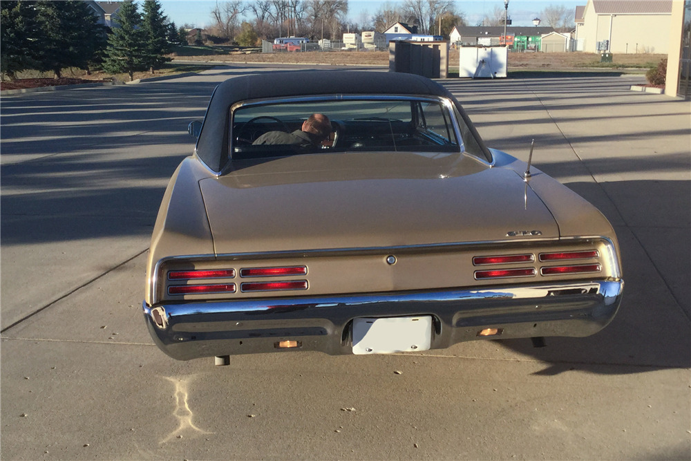 1967 PONTIAC GTO  - Rear 3/4 - 191496